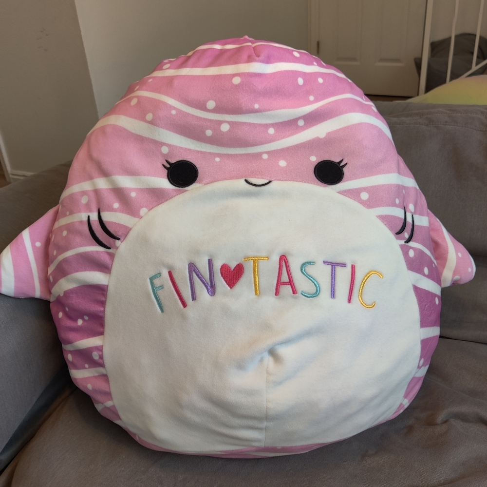 Squishmallow Aidy the Shark 20"